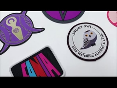 야구 직물을 위한 엠브로이드된 패치에 점착성 철을 지원하는 히트 프레스