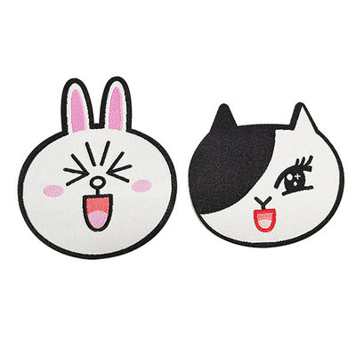 폴리에스테 실 직물 꼬리표는 역행에 철을 가진 1cm - 20cm 주문 직물 스티커를 표시합니다